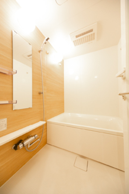 バス・シャワールーム　※写真は同タイプ住戸です。