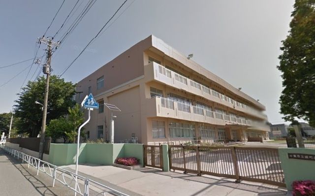 小学校　緑町小学校（小学校）まで907m