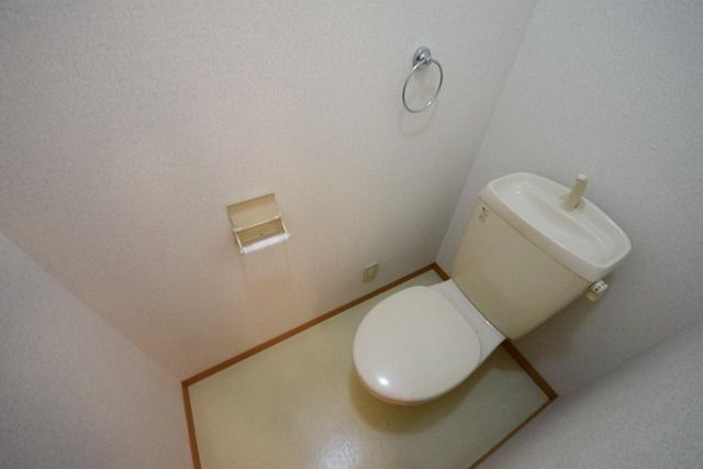 トイレ　★お部屋探しは株式会社タウンハウジング東京まで★