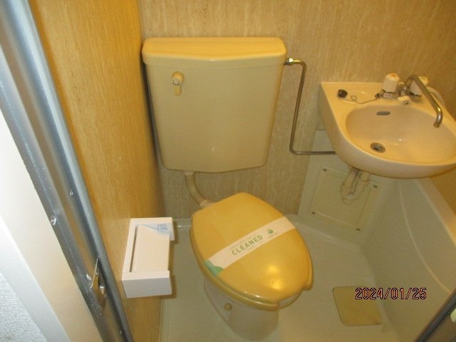 トイレ　※別室参考写真です。