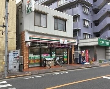 コンビニ　セブンイレブン大森東店（コンビニ）まで2056m