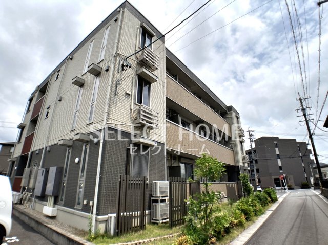 建物外観　外観は落ち着いています