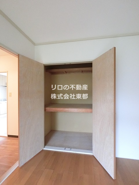 収納　※写真は反転タイプの室内。仕様・設備は現況優先です※