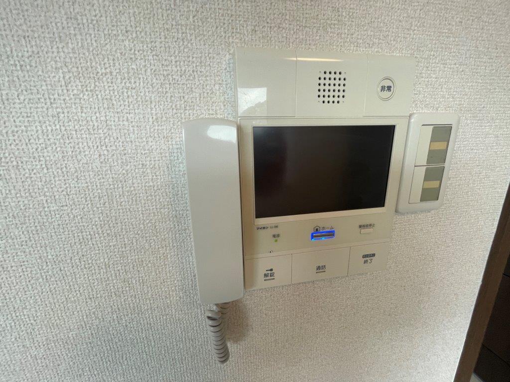 セキュリティ　モニター付インターホン