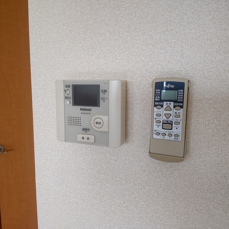セキュリティ　モニター付きインターフォン