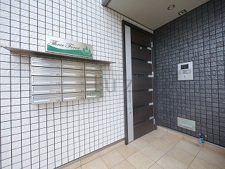 エントランス　オシャレなエントランスです！