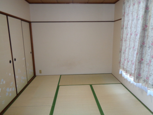 コーポ川本の居間写真