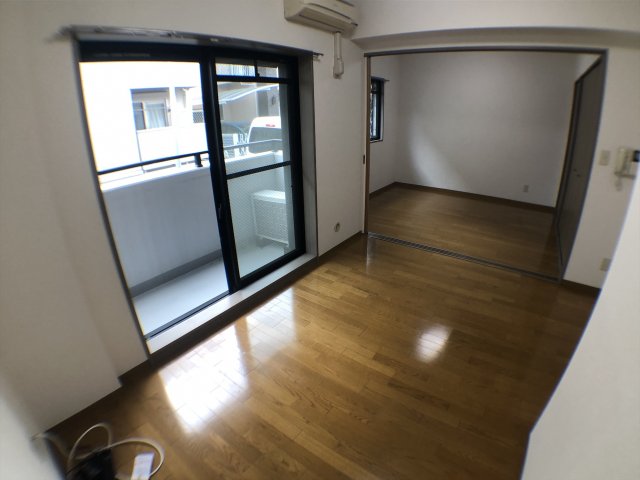 居室・リビング　エアコン付きで初期費用を抑えられます♪