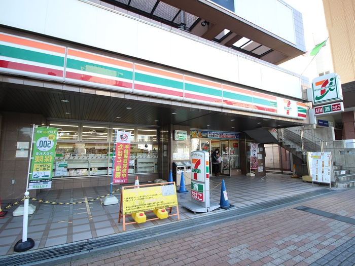 コンビニ　セブンイレブンふじみ野東口店（コンビニ）まで190m