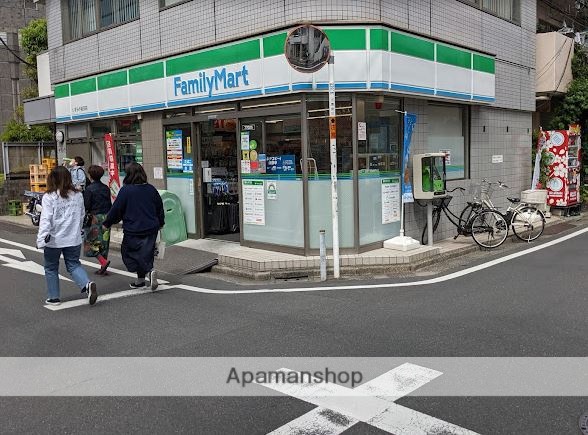 コンビニ　ファミリーマート高田馬場店（コンビニ）まで293m