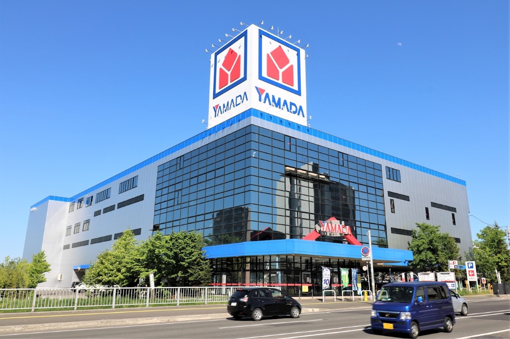 ショッピングセンター　ヤマダ電機テックランド札幌月寒店（ショッピングセンター）まで275m
