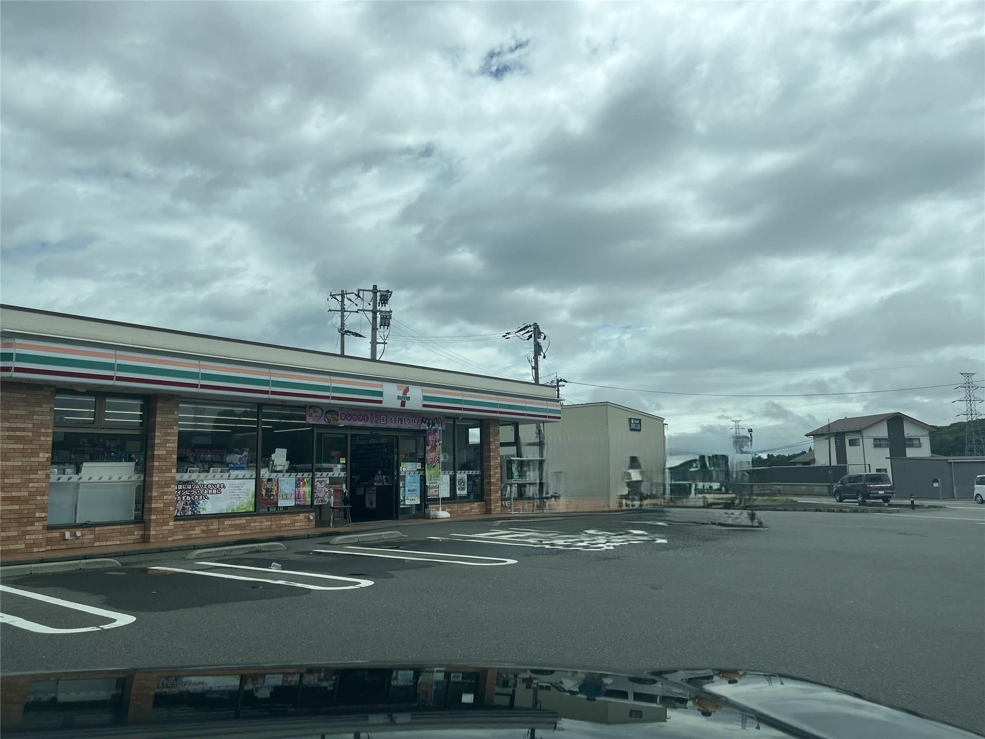 コンビニ　セブンイレブン白河インター店（コンビニ）まで771m
