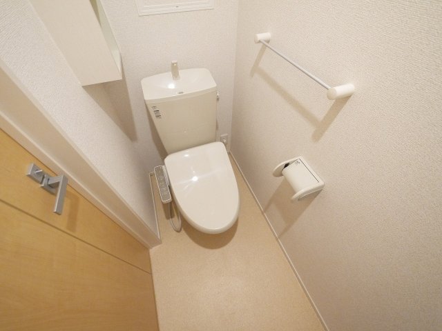 トイレ　ゆったりとした空間のトイレです