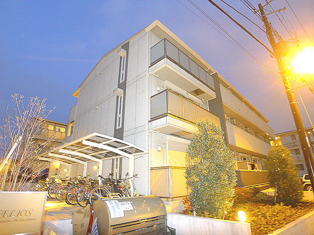 建物外観　ヘリオス吉川美南のお問合せは、アソシエ住まいの窓口へ。