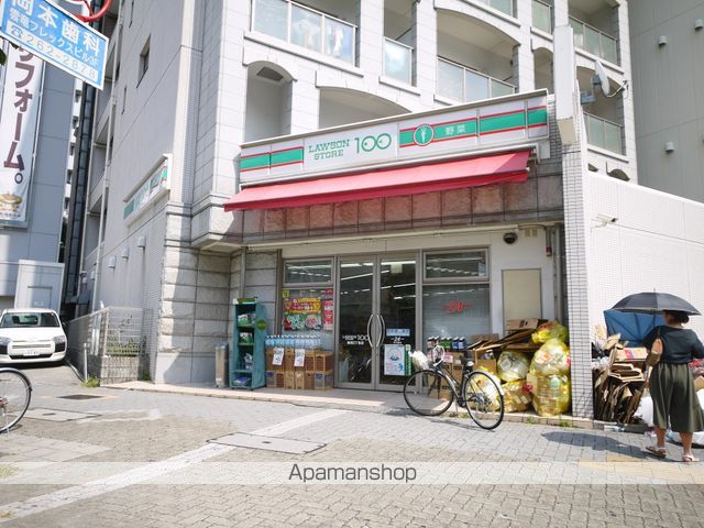 コンビニ　ローソンストア１００（コンビニ）まで248m