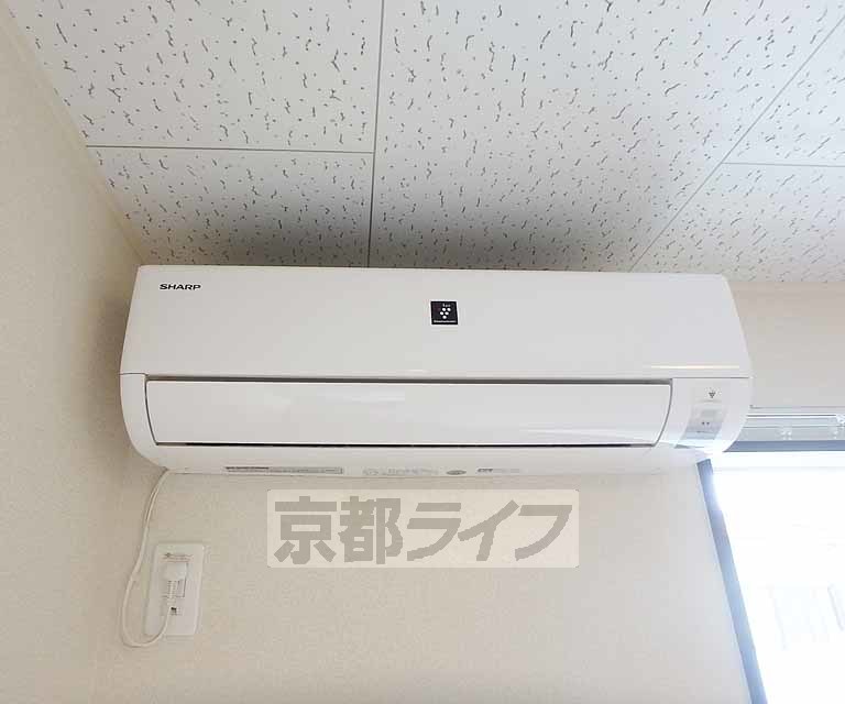 その他設備　真夏と真冬のお部屋を快適にしてくれます