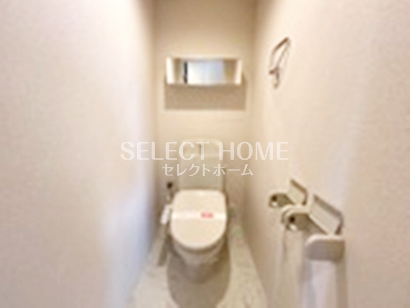 トイレ　ゆったりとした空間のトイレです