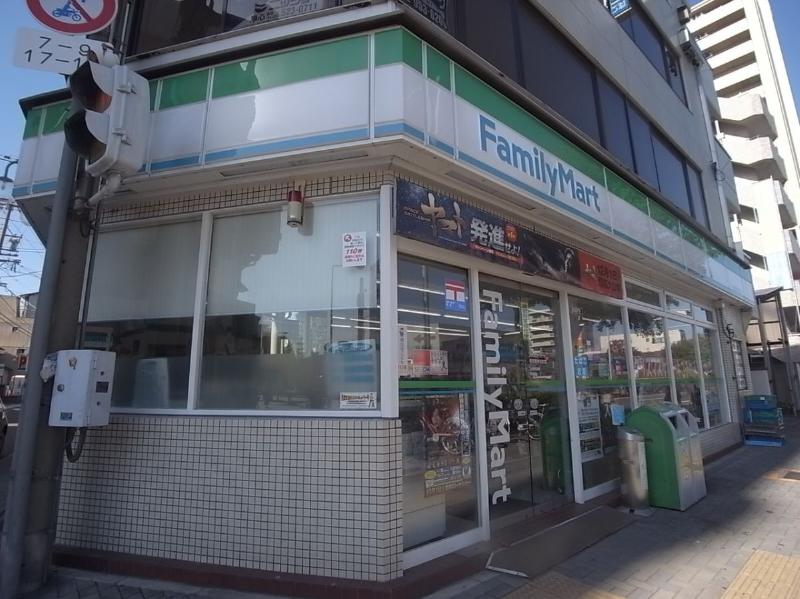 コンビニ　ファミリーマート 名古屋押切町店（コンビニ）まで301m