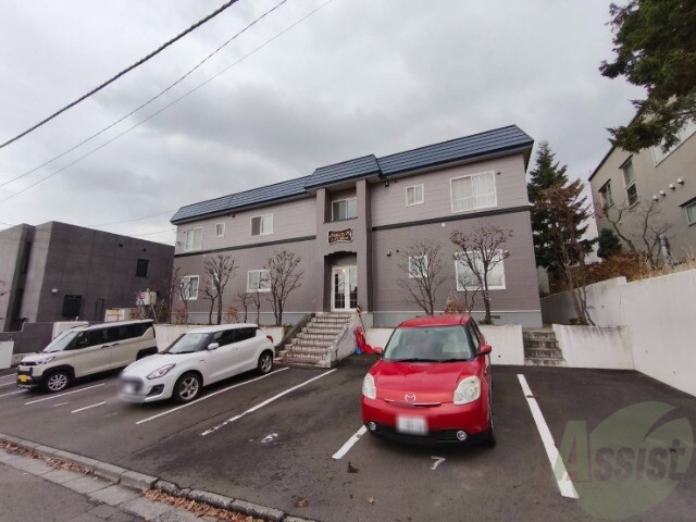 建物外観　札幌市中央区宮の森３条「エレガンス宮の森」