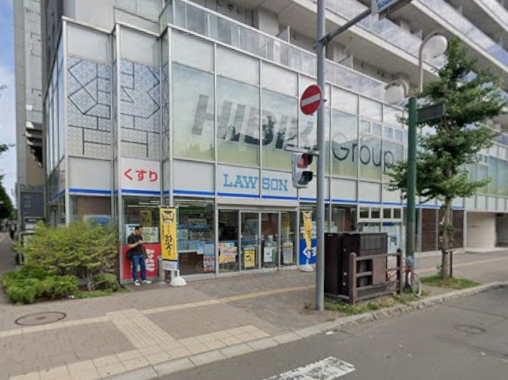コンビニ　ローソン札幌南6条西二丁目店（コンビニ）まで142m