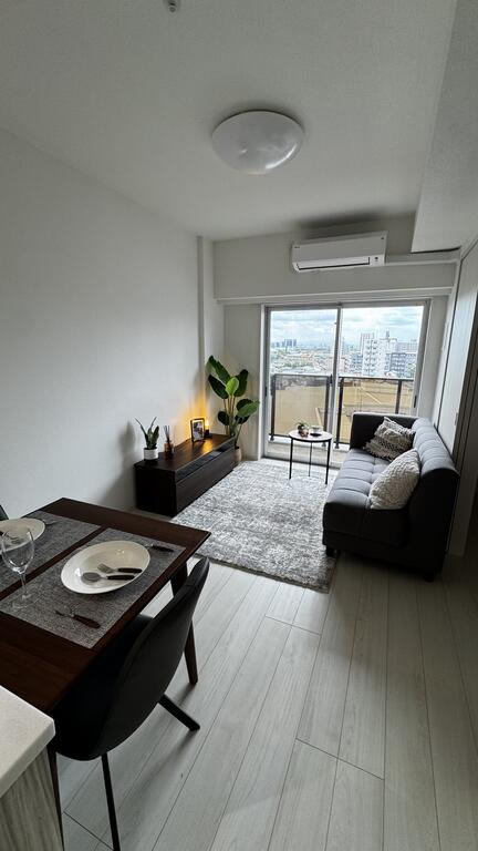 LIME RESIDENCE KAWAGUCHI EASTの居間写真