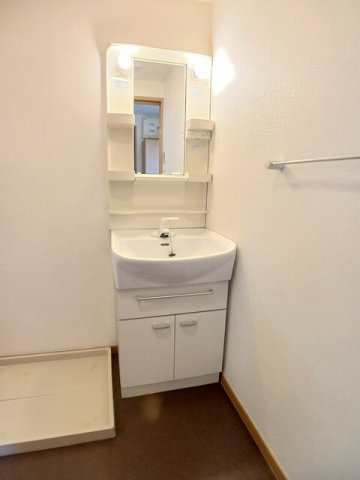洗面設備　忙しい朝には欠かせない洗面所です