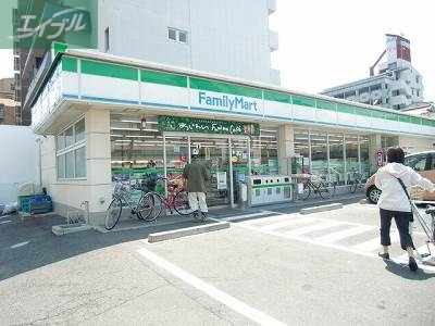 コンビニ　ファミリーマート岡山奥田二丁目店（コンビニ）まで114m