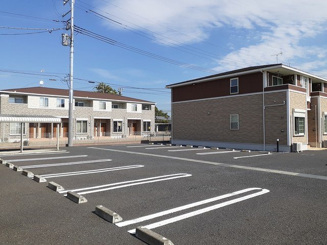 駐車場　駐車場に車を止められます