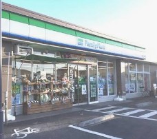 コンビニ　ファミリーマート鎌田水神橋店（コンビニ）まで220m