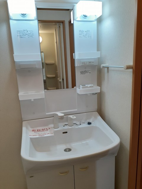 洗面設備　使いやすい洗面所です