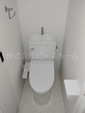 トイレ　※別号室参考写真