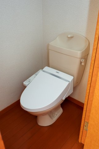 トイレ　※同間取りの106号室のお写真です