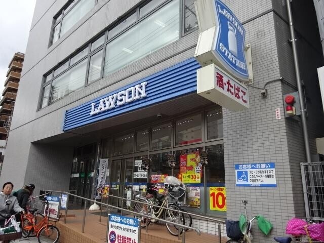 コンビニ　ローソン 玉造駅前店（コンビニ）まで392m
