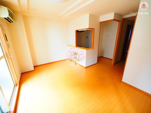 居室・リビング　別部屋参考写真