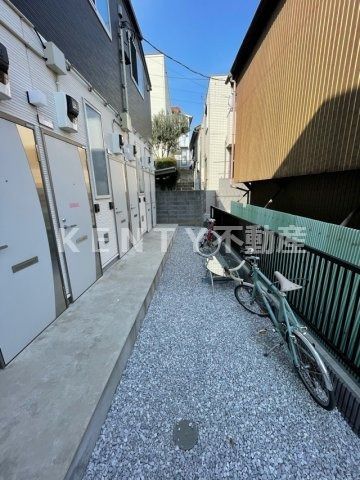エントランス　ゆとりのあるエントランスです