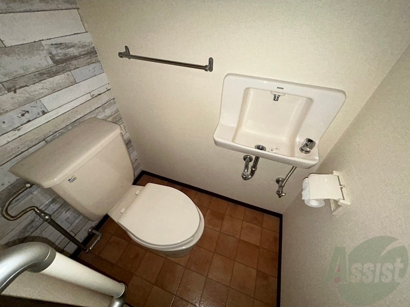 トイレ　清潔感があり安心して使用できるトイレになっておりました。