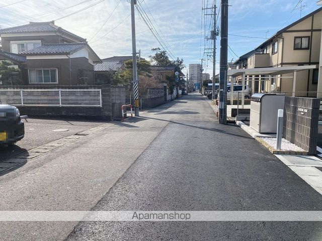 その他　前面道路（その他）まで0m