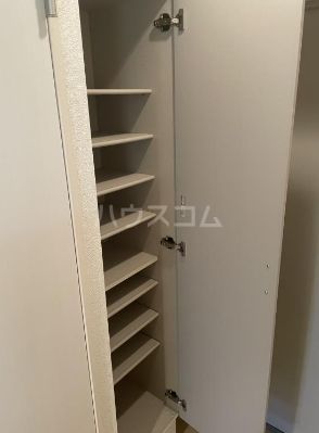 レインボー本牧の玄関写真