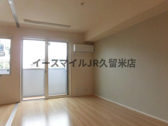 れいめい古賀町の居間写真