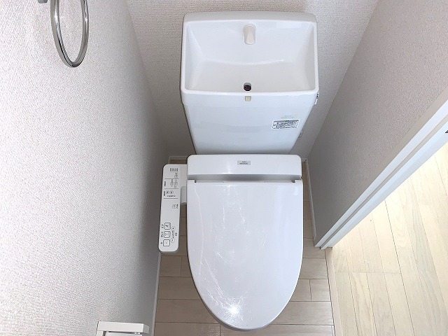 レオネクスト日向根のトイレ写真