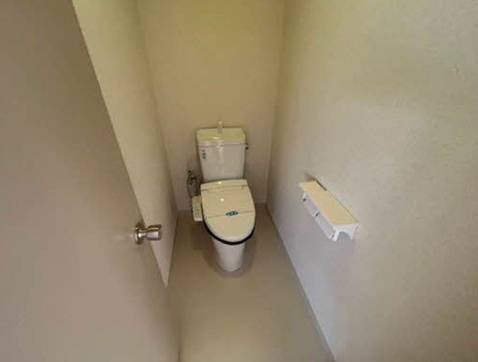 北大阪急行 桃山台駅 徒歩16分 2階建 築44年のトイレ写真