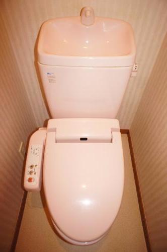 トイレ　清潔感あるトイレです。