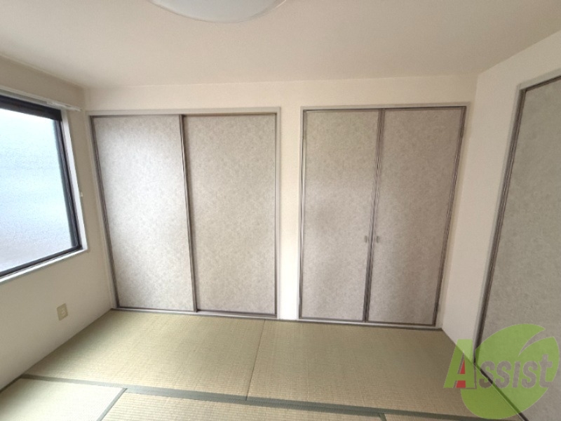 収納　和室の収納の写真です。高さもあり、たくさん収納できそうです。