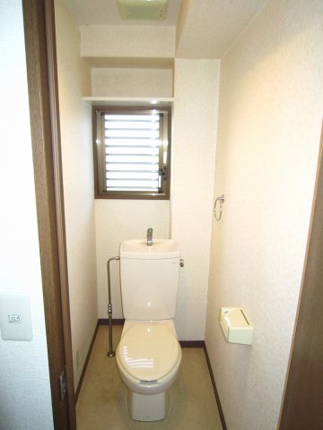 パークフィールドのトイレ写真