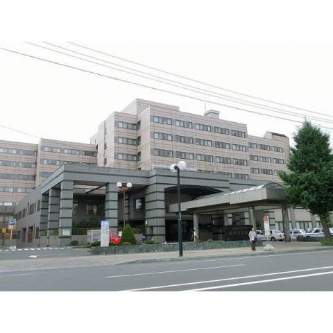 病院　札幌厚生病院（病院）まで679m