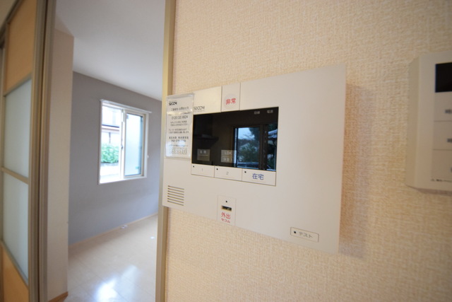 セキュリティ　☆セコムとＴＶインターホンつきで安心☆