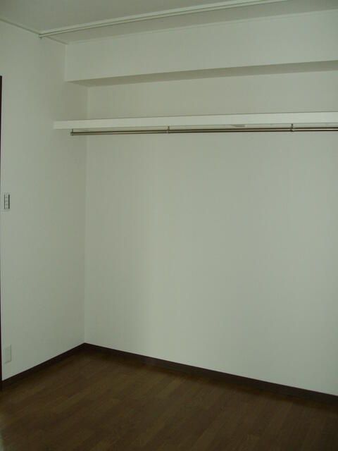 収納　駒込冨士ハイツ　豊島区駒込2