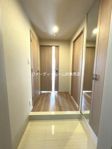 玄関　《見学予約受付中》設備充実分譲賃貸マンション！