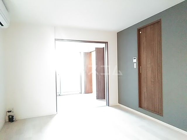 フィユフラッツ豊中末広町の居間写真