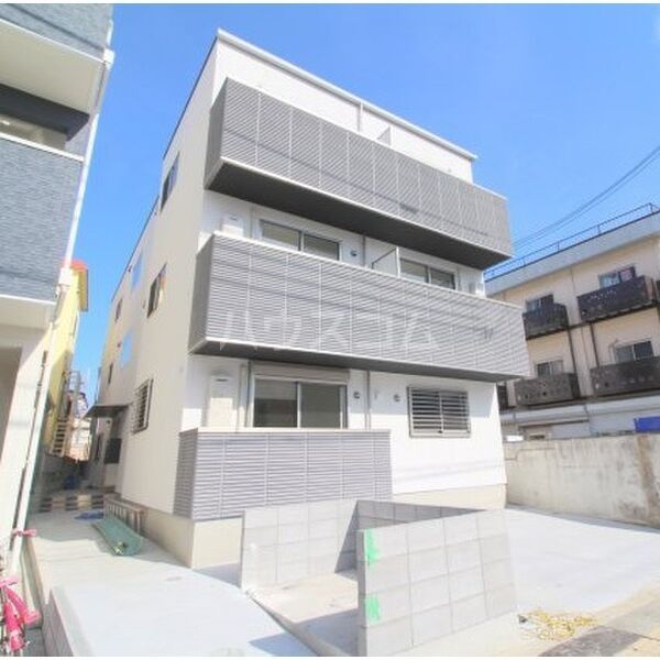 フィユフラッツ豊中末広町の外観写真